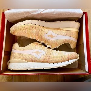 Men’s size 10.5 KangaROOS